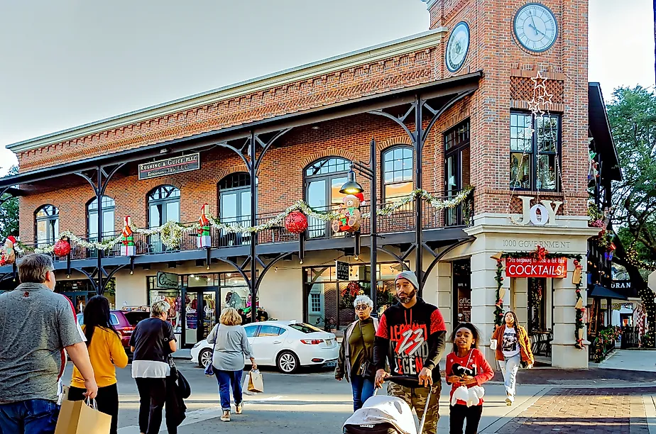 Downtown Ocean Springs, Mississippi. Image credit: Carmen K. Sisson / Shutterstock.com